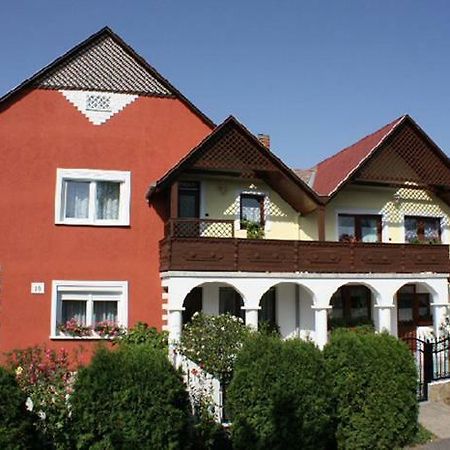 Apartmán Papp Apartmanház Vonyarcvashegy Exteriér fotografie